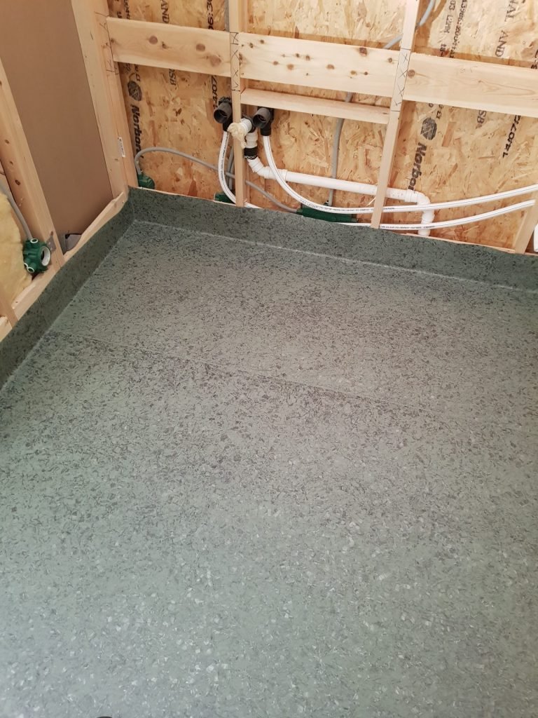 Sanitarinių patalpų grindų danga 1
